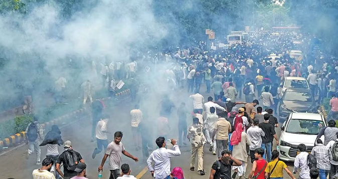 The Roar at Jantar Mantar: Young India Fights for Its Medical Dreams